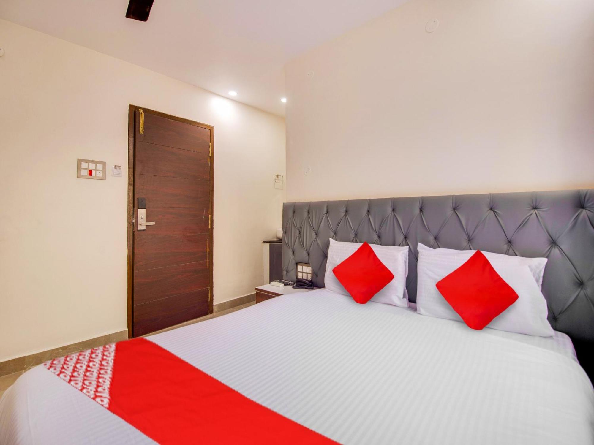 Hotel O Rr Residency Khammam 外观 照片